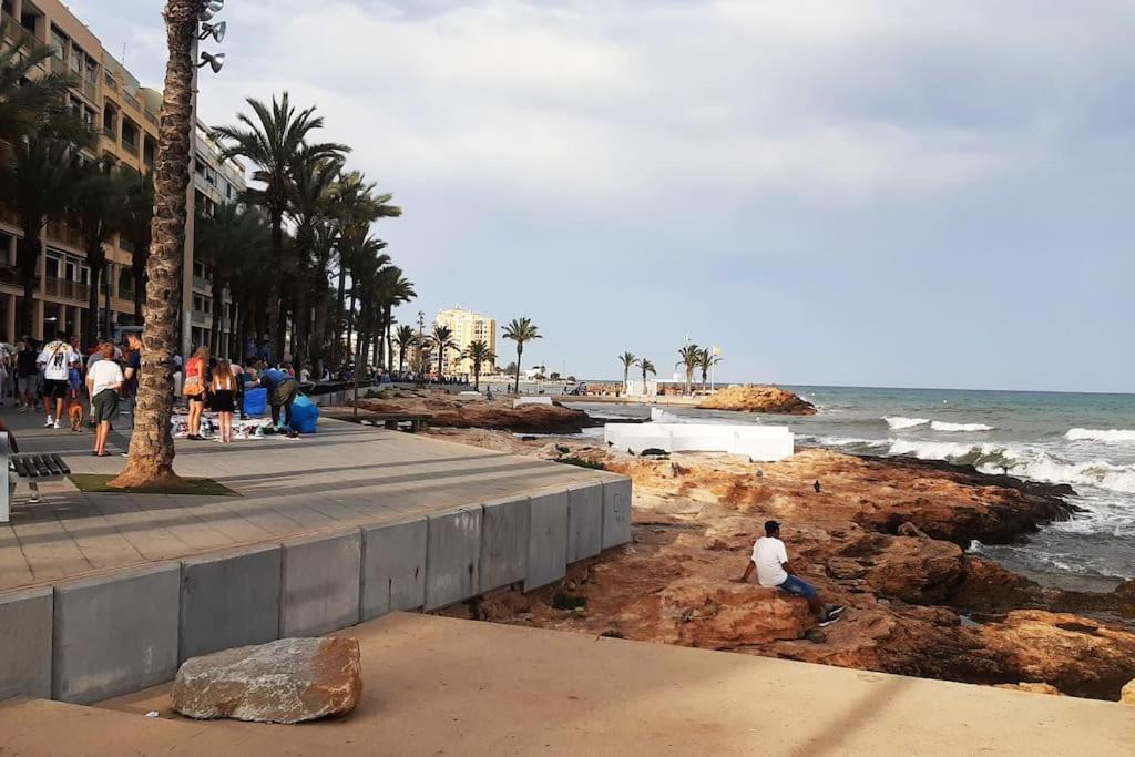 Adventure Harbour Daire Torrevieja Dış mekan fotoğraf