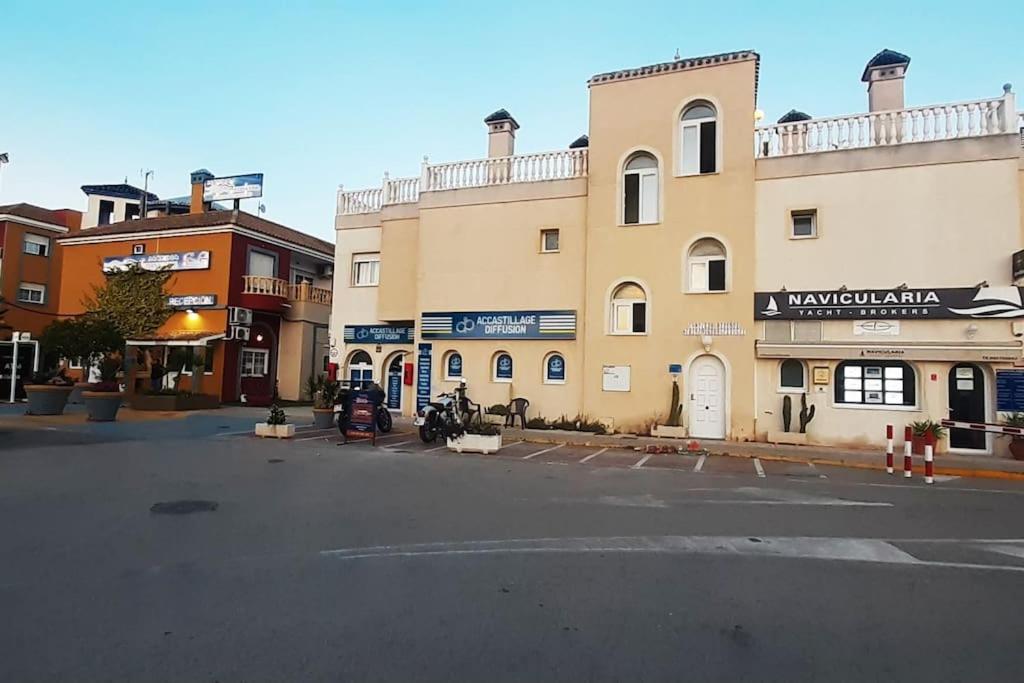 Adventure Harbour Daire Torrevieja Dış mekan fotoğraf