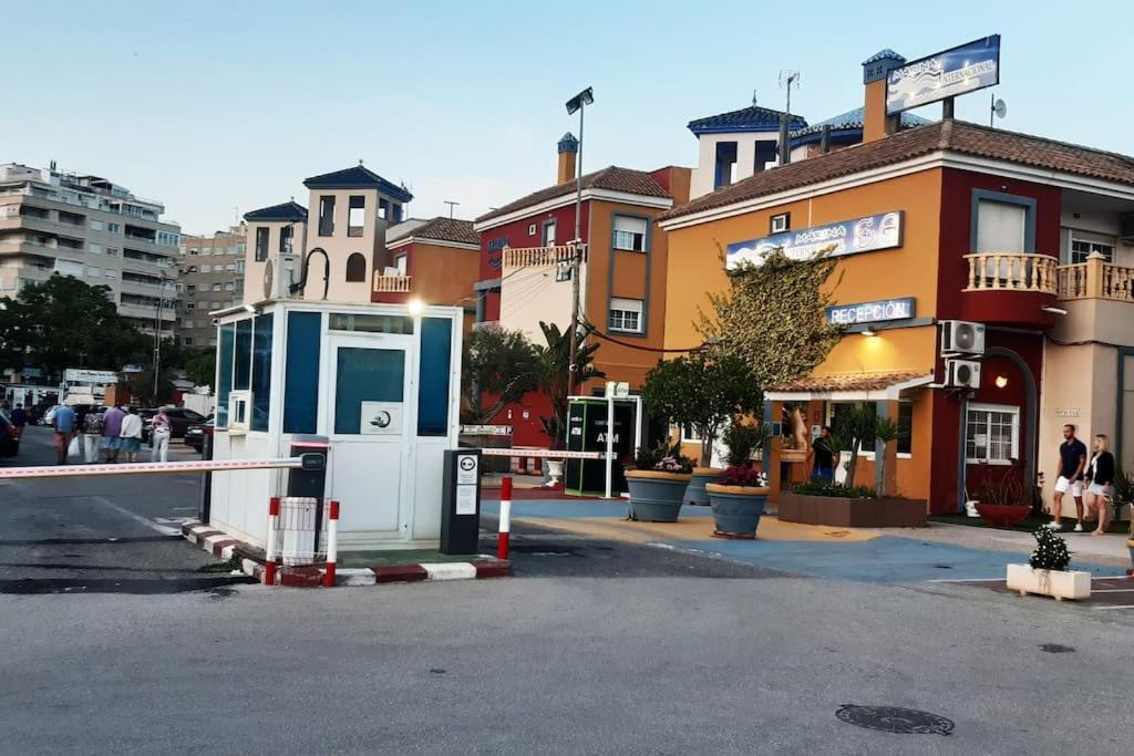 Adventure Harbour Daire Torrevieja Dış mekan fotoğraf